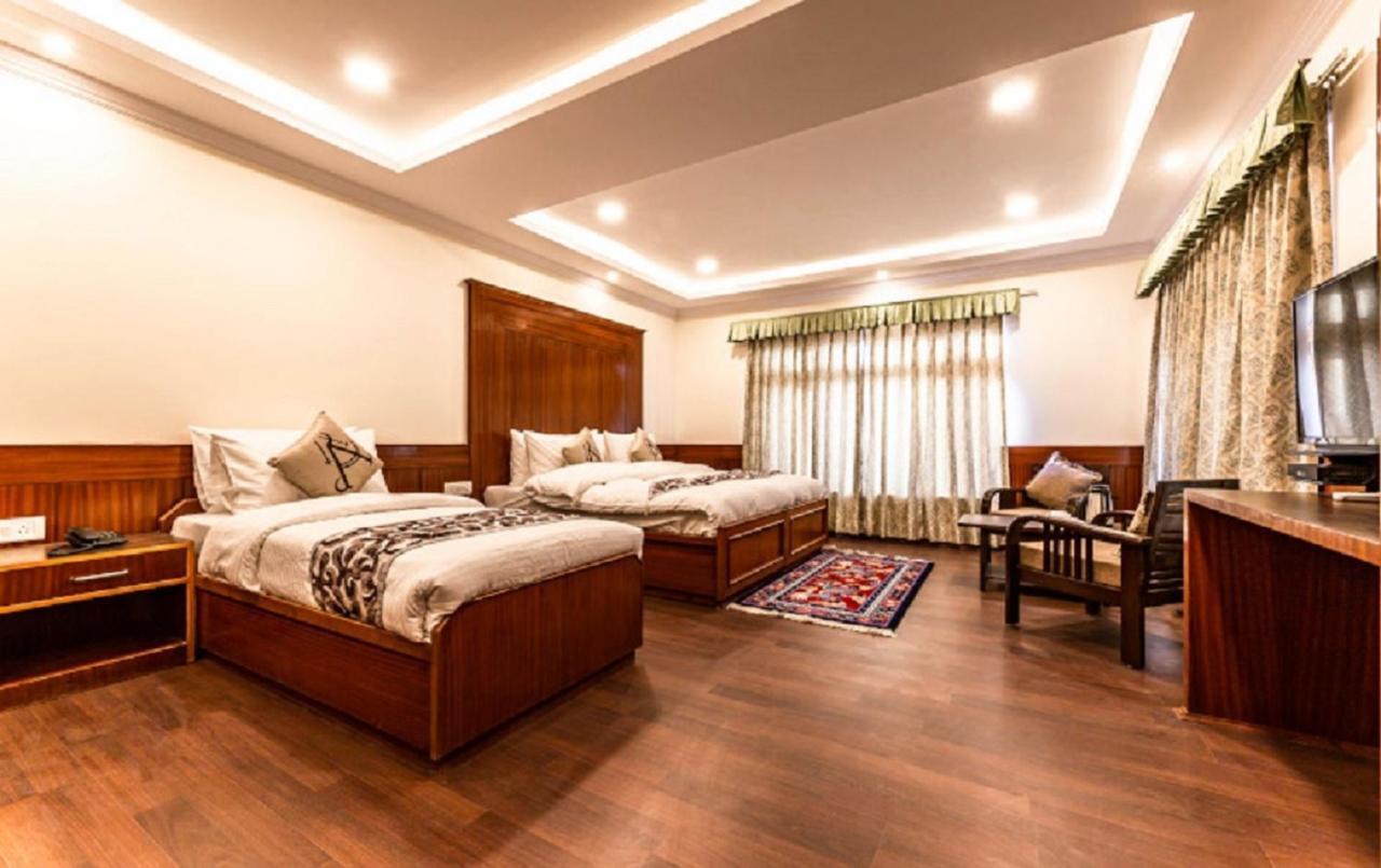 Hotel Alpine Ladakh Leh Bagian luar foto